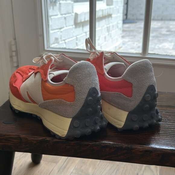 New Balance 327 Men's Size 10 - Picture 3 of 6